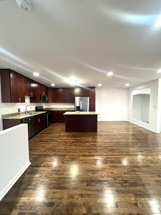 Foto del edificio - 2500 N Harlem Ave