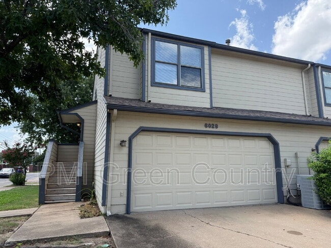 Building Photo - 6028 S 90th E Pl
