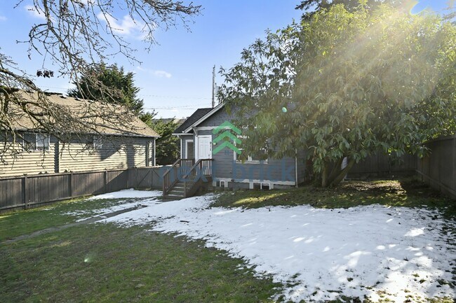 Foto del edificio - Charming 1-bedroom, 1-bathroom unit in Greenwood