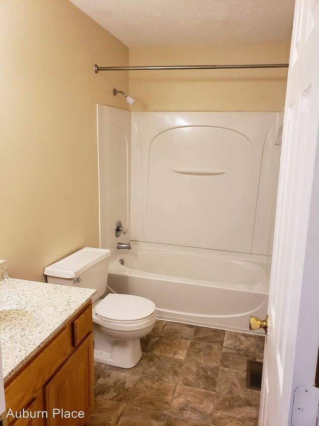 Primary Photo - 600 Auburn Pl Ct