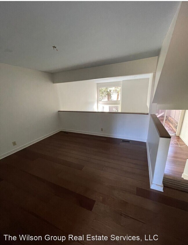 Building Photo - 2 br, 2 bath House - 121 Hampton Place