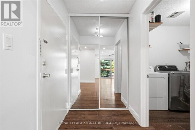 Building Photo - 2701 Aquitaine Ave