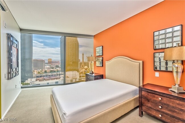 Building Photo - 3726 S Las Vegas Blvd