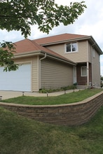 Building Photo - 914 Wesley Dr