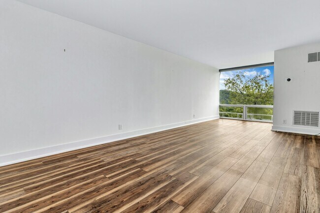 Foto del edificio - 647 Town Mountain Road, Unit 603