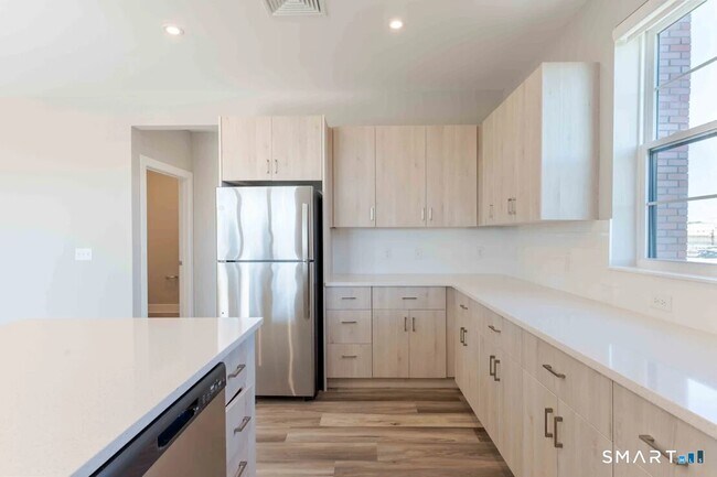 Foto del edificio - 219 Ash Creek Blvd