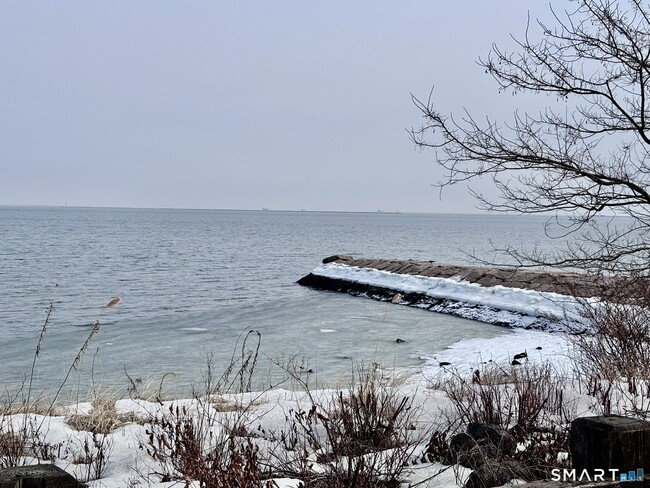 Building Photo - 160 Aimes Dr