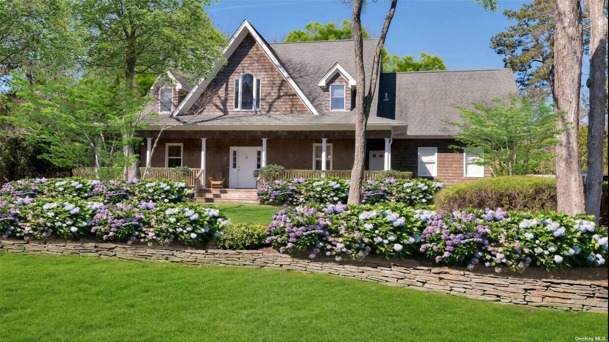 49 Bridle Path, Westhampton Beach, NY 11978 House Rental in