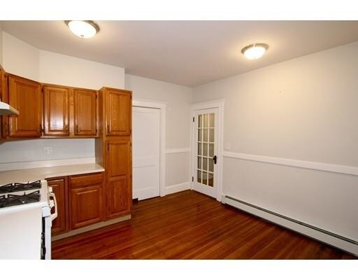 Building Photo - 18 Franconia St