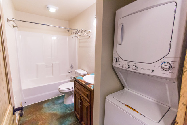 Building Photo - Artfully Designed 1 Bed with W/D In Unit