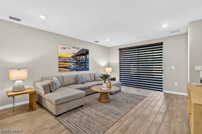 Foto del edificio - 14567 Edgewater Cir