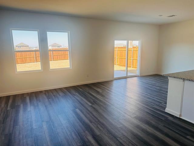 Foto del edificio - 2101 Prairie Ln