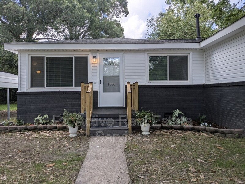 Foto principal - 1036 Ivaloo St