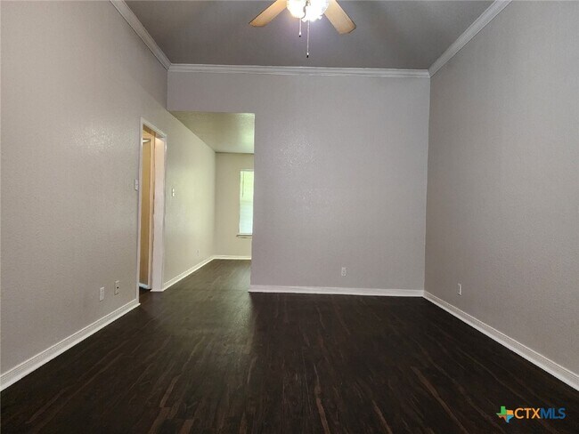 Foto del edificio - 1807 Windward Dr