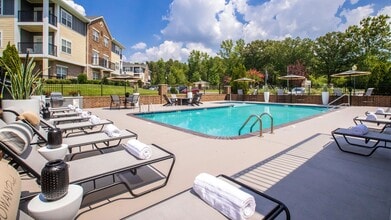 Building Photo - Rowan Park