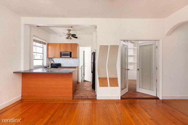Building Photo - 2 br, 2 bath Condo - 730 10th Street