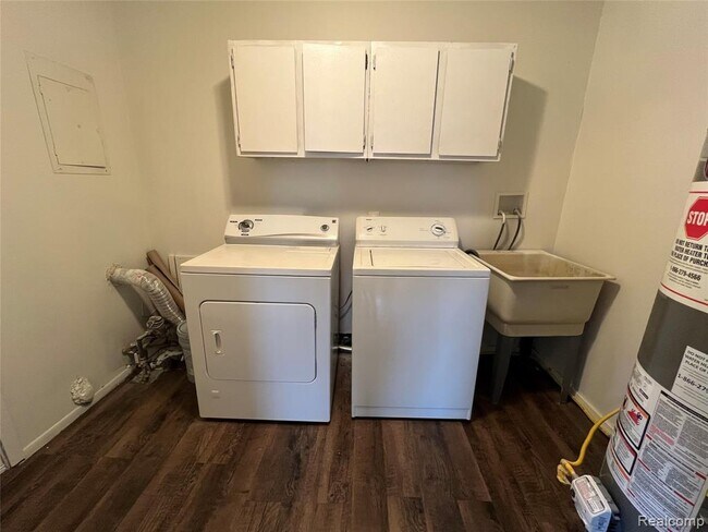 Foto del edificio - 11409 W Point St