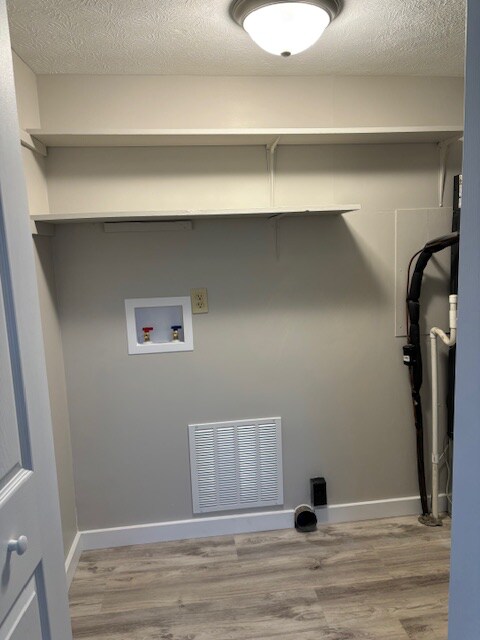 Foto del edificio - 5305 Big Tyler Rd