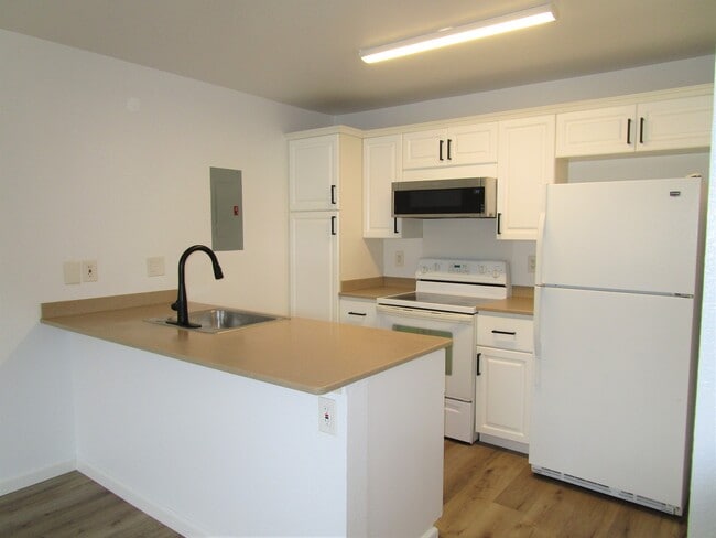 Building Photo - 94-1411-1411 Kulewa Loop