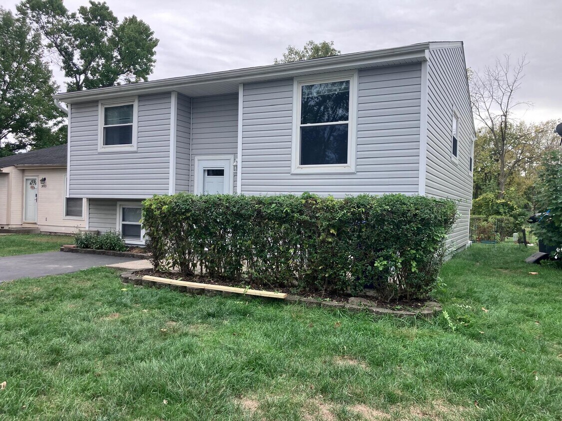 Foto del edificio - 3019 Hubbardton Pl