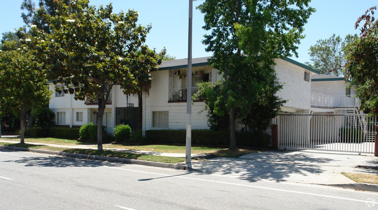 1250 Corson St, Pasadena, CA 91106 Apartments in Pasadena, CA