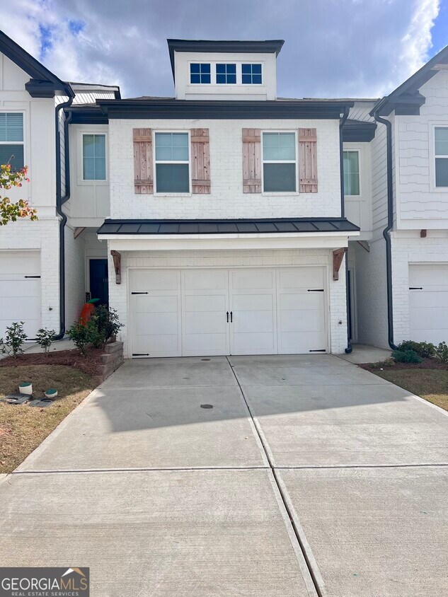 Primary Photo - 116 N Auburn Landing Pl