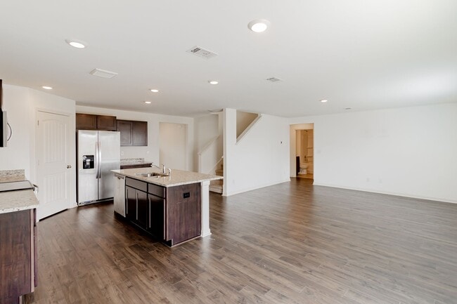 Building Photo - 7339 Tulip Trestle Ct