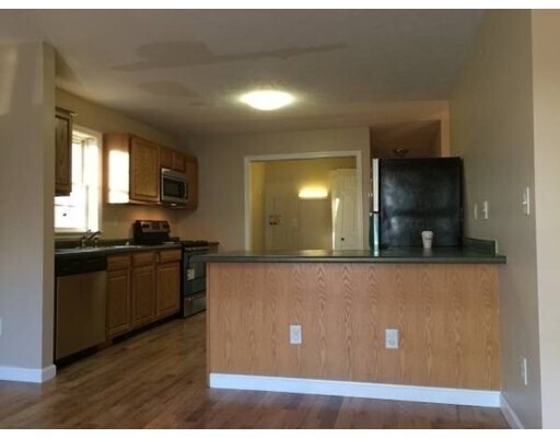 Building Photo - 15 Upsala St