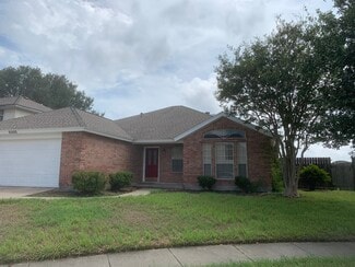 Building Photo - 5005 Lethaby Dr