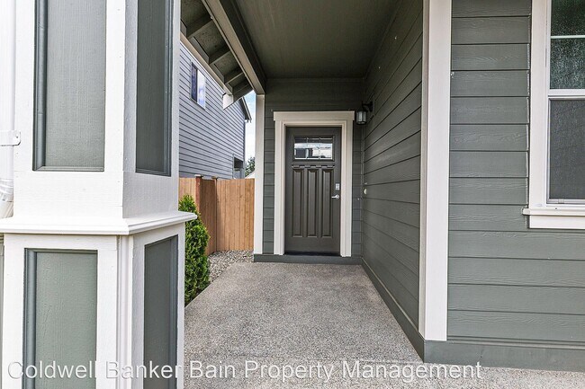 Building Photo - 4 br, 3 bath House - 14398 - 99th Way S.E.