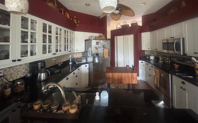 Foto del edificio - 4062 Westbourne Cir