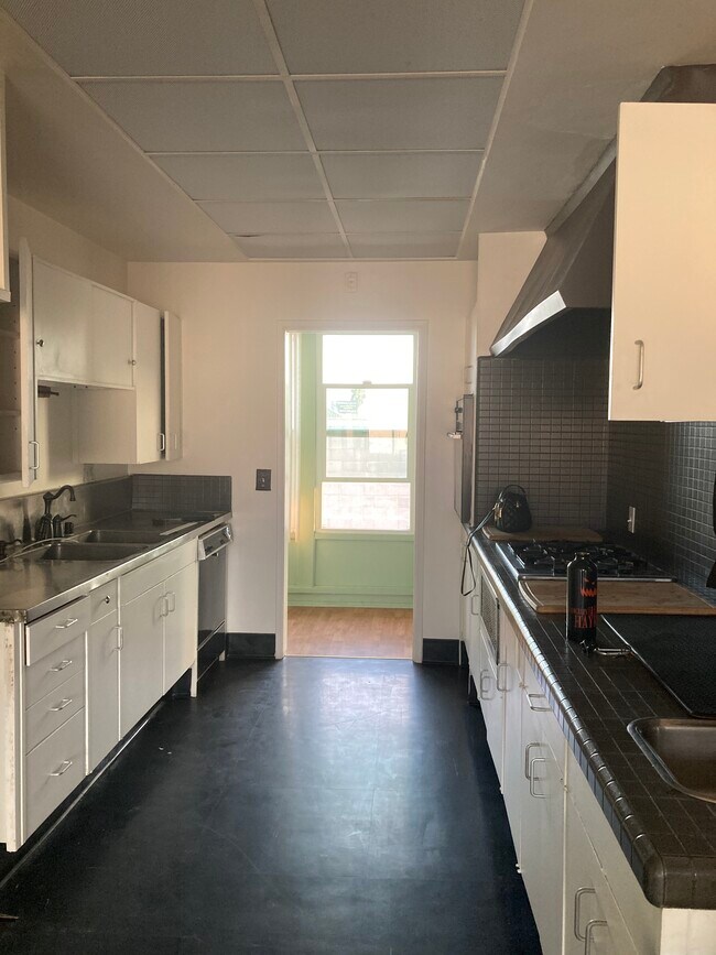 Kitchen Dining - 259 S Rosemead Blvd
