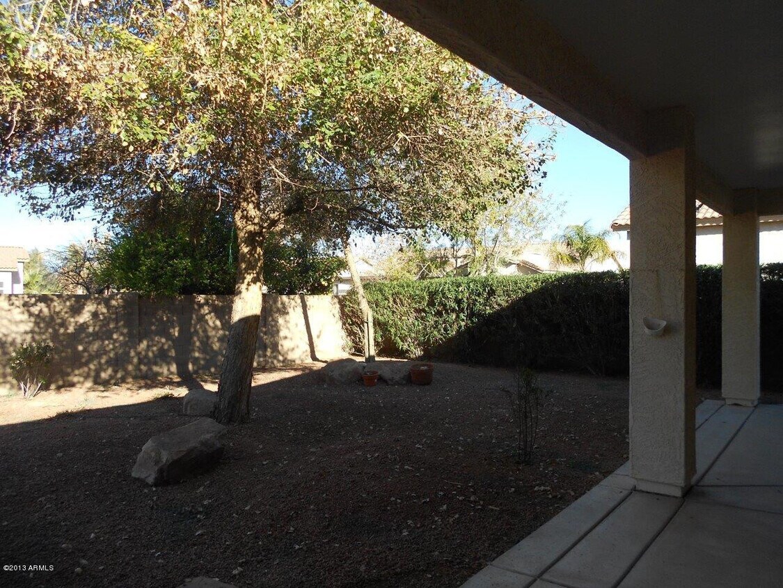 Foto del edificio - 1802 S Pennington Dr