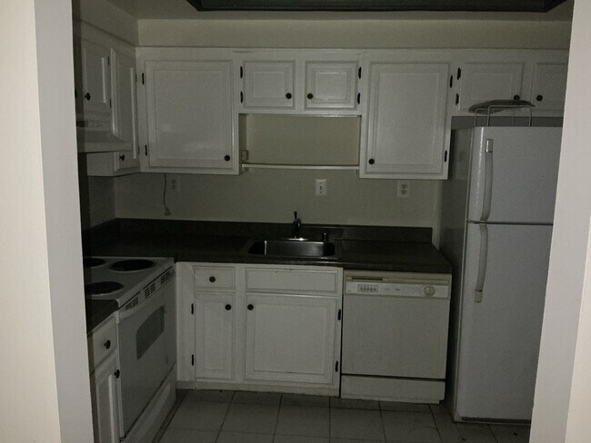 Building Photo - 7700 Tremayne Pl