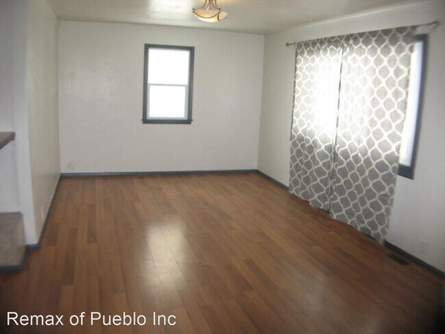 Foto del edificio - 4 br, 2 bath House - 4415 ST CLAIR Ave.