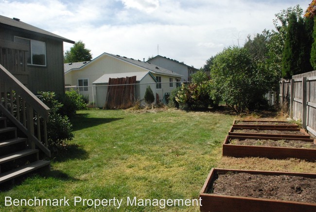 Building Photo - 4 br, 2 bath House - 1823 W. Norman Ave
