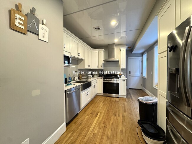 Foto del edificio - 179 Babcock St