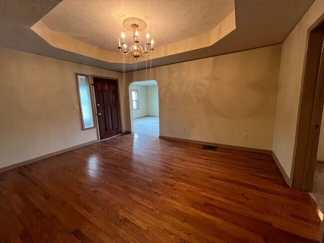 Foto del edificio - Charming 3 bedroom - 2 bath house in Normal