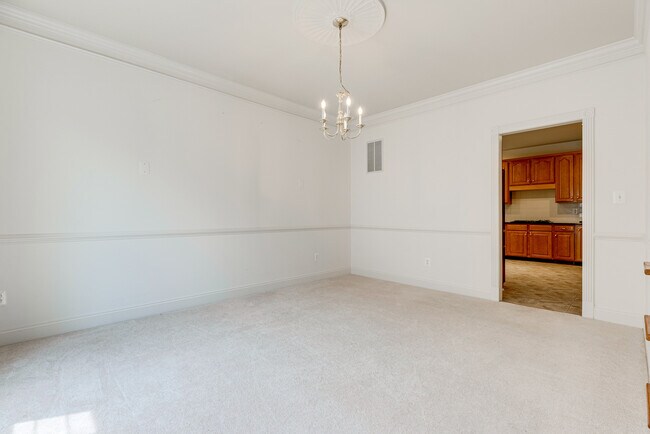 Formal dining room - 25634 Creek Run Ter