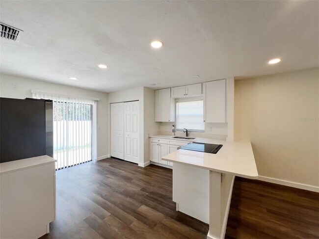 Foto del edificio - 1016 9th Ave NW