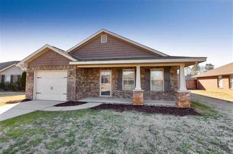 Primary Photo - ADORABLE HOME IN MADISON