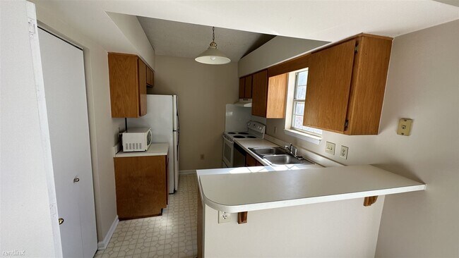 Foto del edificio - 2 br, 1 bath House - 612 Poplar Place