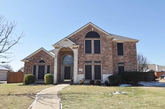 Building Photo - 521 Mustang Ridge Dr