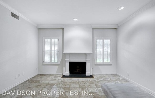 Foto del edificio - 3 br, 2.5 bath House - 7731 Broadway #F34