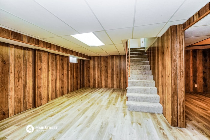 Building Photo - 1435 Wiltshire Rd