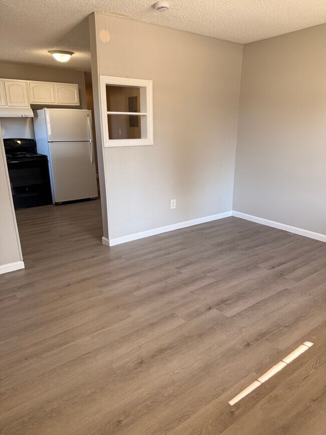 Foto del edificio - 6313 Talladega Ave