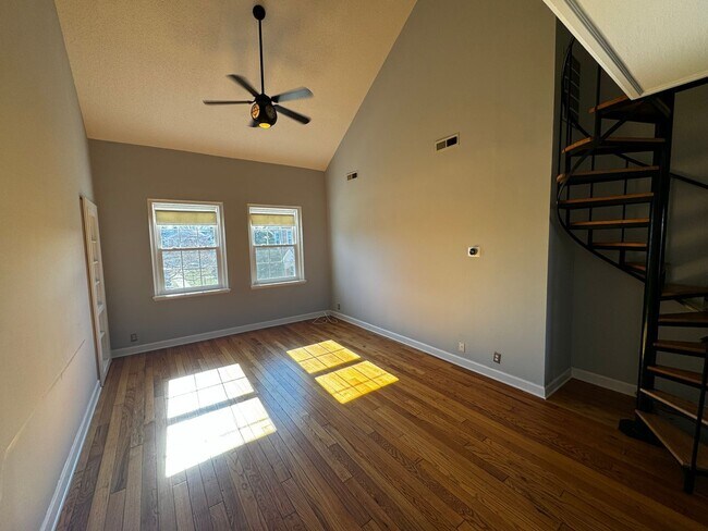 Foto del edificio - Experience Elevated Living in Arlington, VA