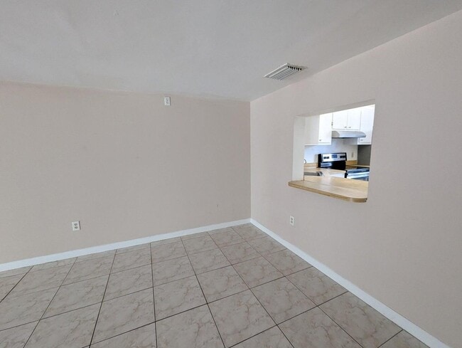 Foto del edificio - 5112 Society Pl W