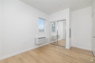 1BR, 1BA - 450SF - Bedroom - Haven on Orange