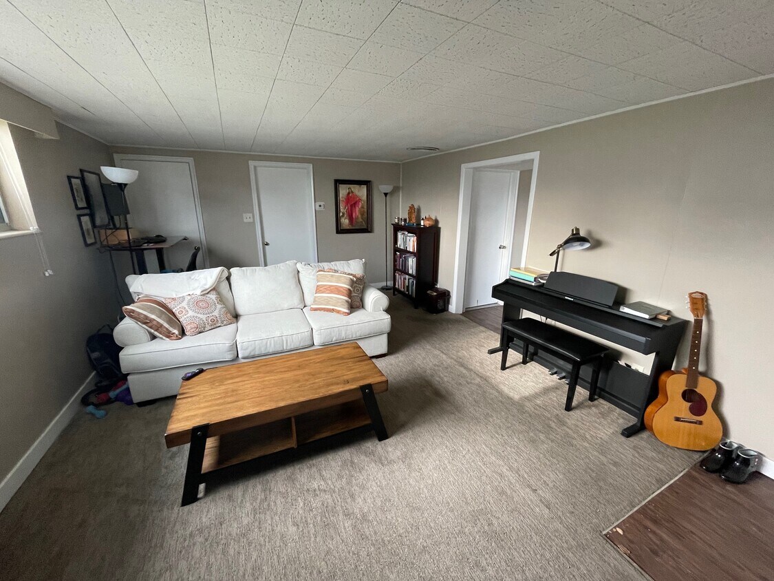 2419 E Blaine Ave Unit Basement apartment, Salt Lake City, UT 84108